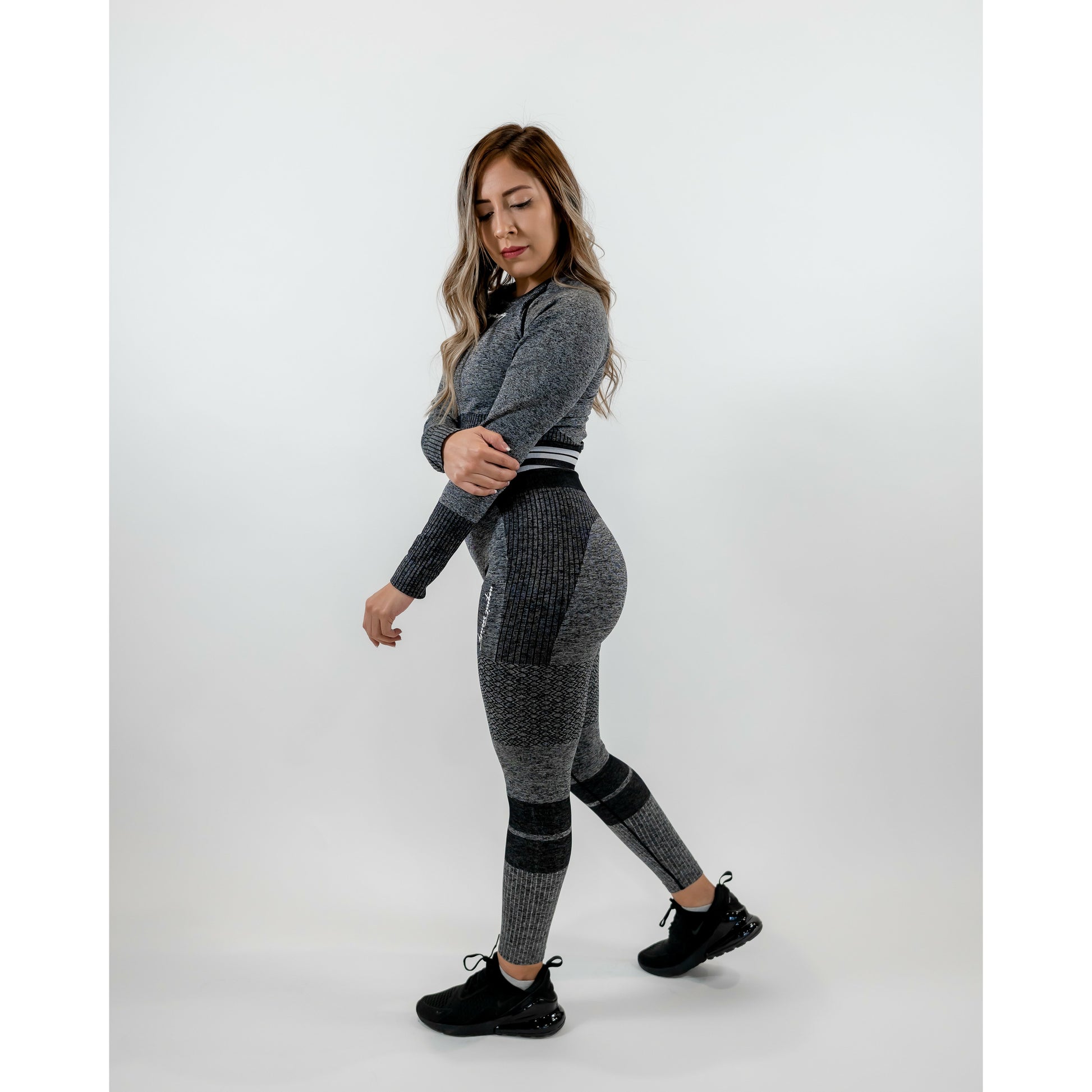 LUX SEAMLESS SET - BLACK - noquitsociety