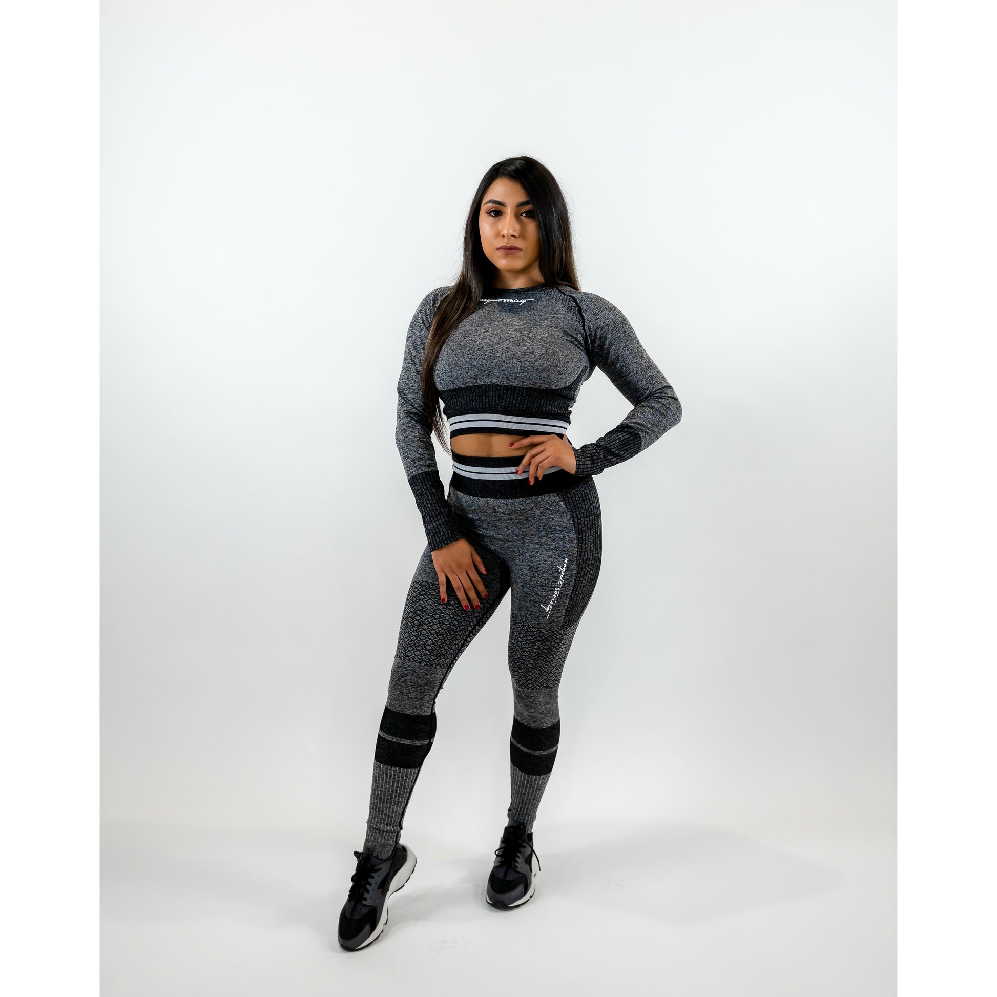 LUX SEAMLESS SET - BLACK - noquitsociety