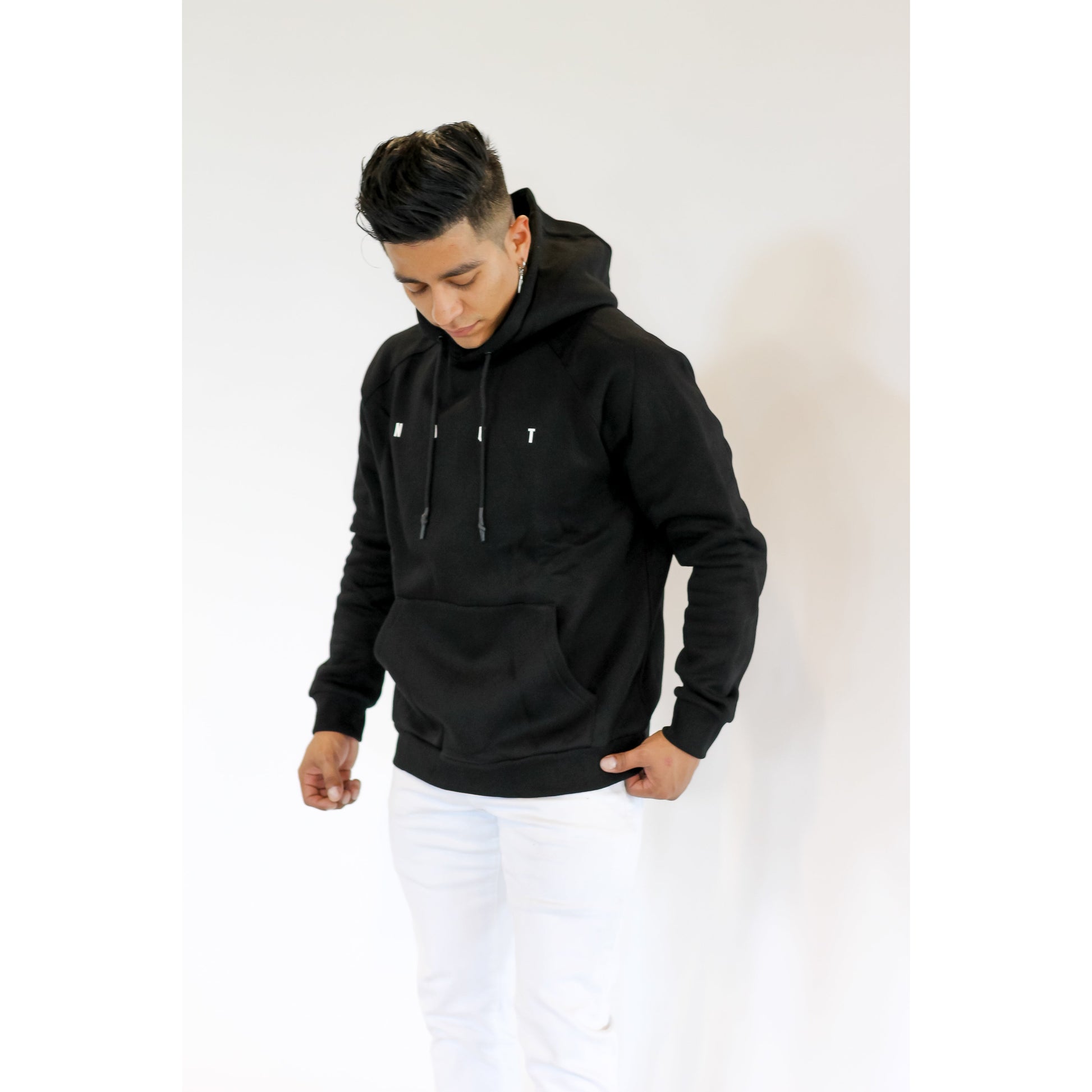 JACKED OVERSIZED HOODIE -BLACK - noquitsociety